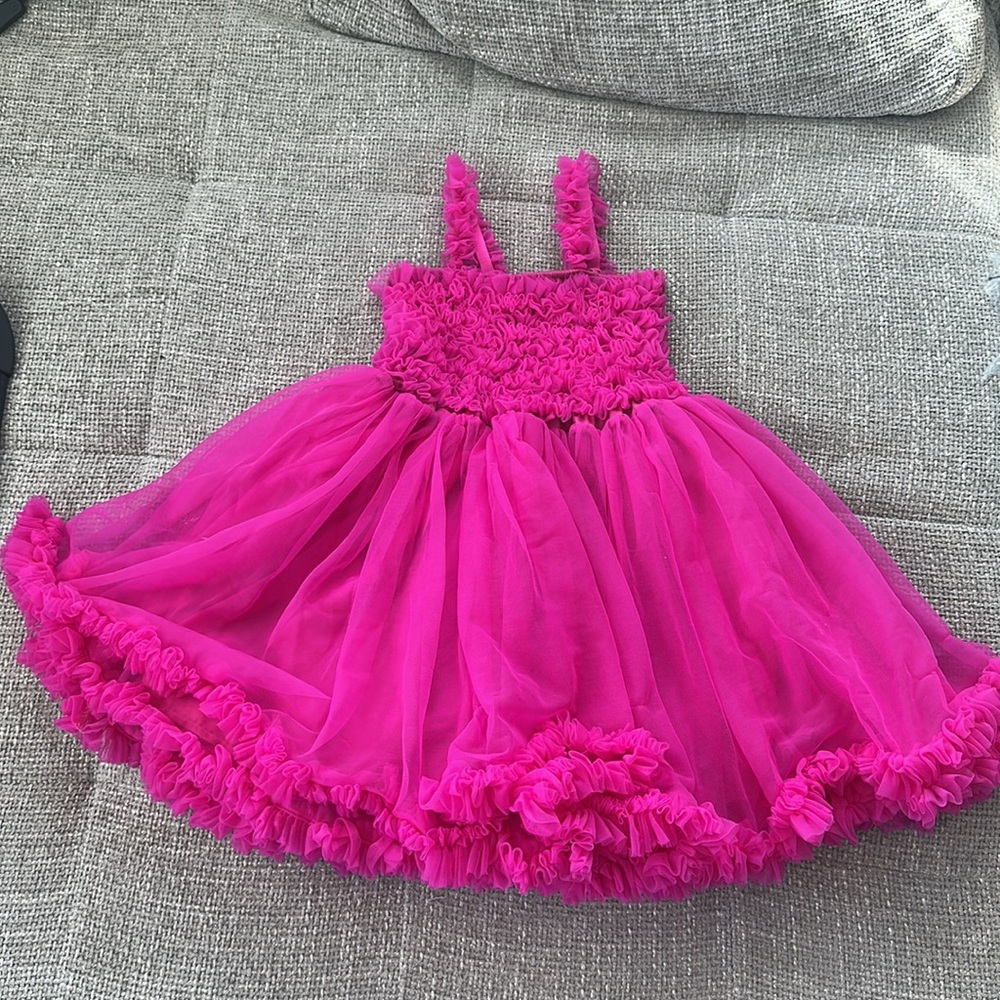 Ruffle Buts Tulle Sleeveless Princess Petti Dress
Size: 4T
Great condition